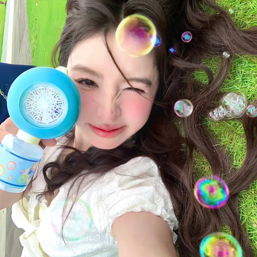 穿成公主，她玩转朝堂做女帝